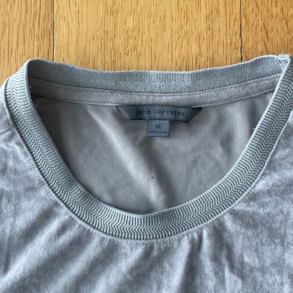 John Varvatos Light Gray Velvet Short Sleeve Tee - Picture 2 of 4